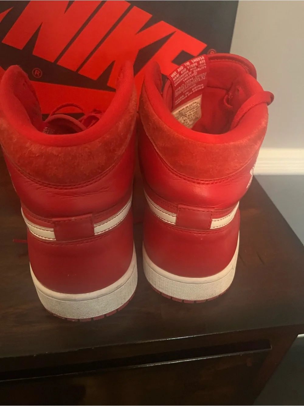 2014 Nike Air Jordan 1 Retro High OG Gym Red - Size 10.5 (Euro Exclusive)